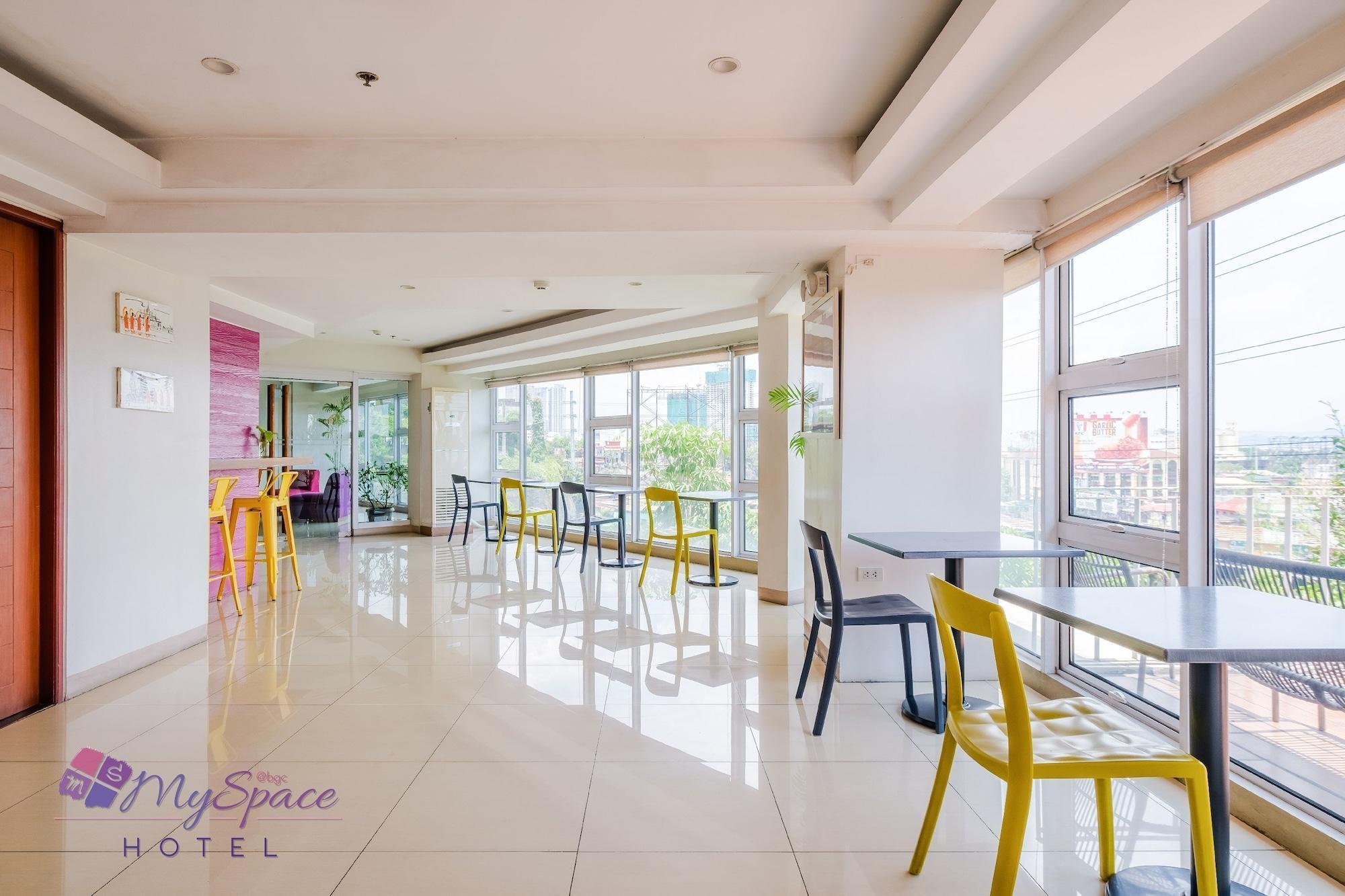 Myspace Hotel @Bgc Pasig City Zewnętrze zdjęcie